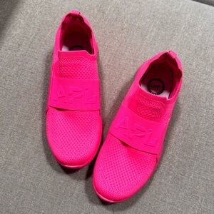 APL Techloom Bliss Pink Athletic Sneakers
